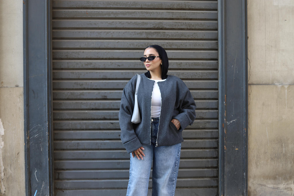 Zip-up jacket in grey